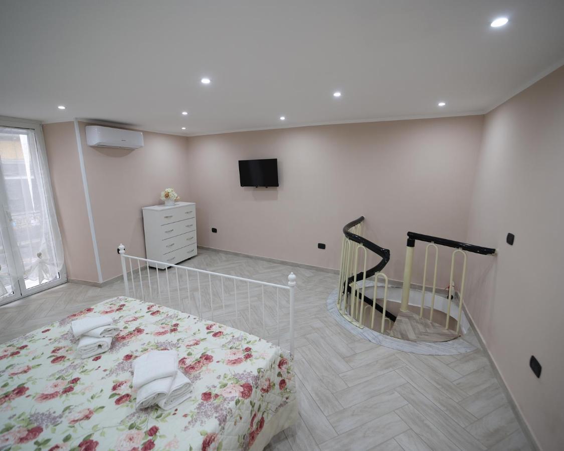 Apartmán La Dimora Di Vittoria Neapol Exteriér fotografie